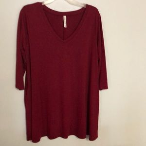 SILKY SCARLET STRETCHY SHIRT